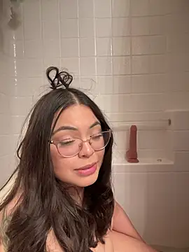 drizzypeach602 online show from 02/15/25, 06:23