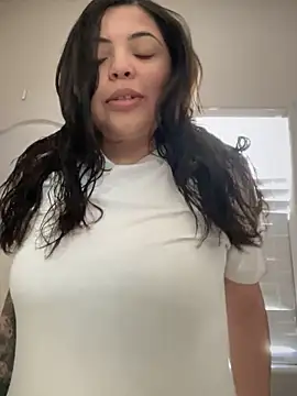 drizzypeach602 online show from 02/24/25, 07:52