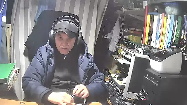 nonnomaturobisex online show from 02/20/25, 10:48