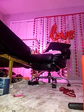 oliviaprettypussy online show from 02/15/26, 07:51