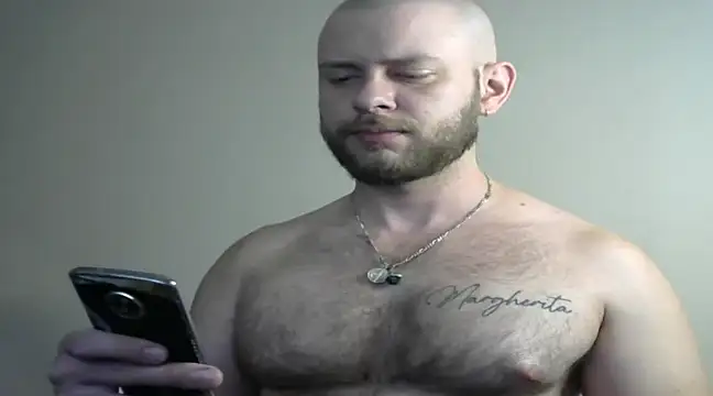 Snapshot of TONY_WHITE_7 chatting on 03/04/25, 10:05 TONY WHITE 7 online show from 03/04/25, 10:05