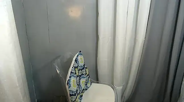 Snapshot of Delicate_Savannah chatting on 12/10/24, 04:45 Delicate Savannah online show from 12/10/24, 04:45