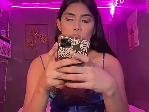 Snapshot of Delicate_Savannah chatting on 09/23/25, 02:42 Delicate Savannah online show from 09/23/25, 02:42