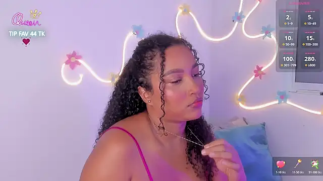 cloe 25 online show from 04/27/26, 02:09