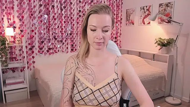 MissRightX online show from 02/03/26, 10:09