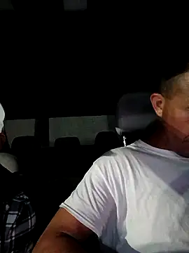 Roberts8inchcock online show from 11/04/25, 03:38