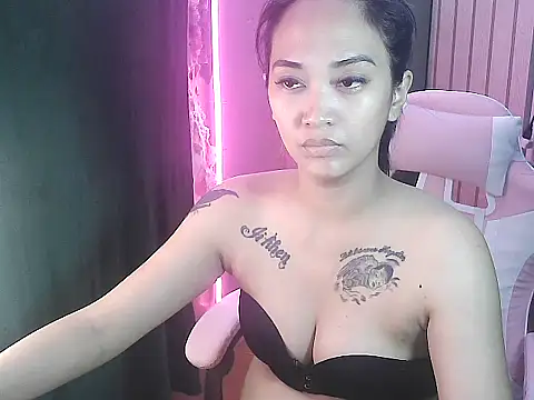 Snapshot of hotasianivy19 chatting on 09/26/25, 08:29 hotasianivy19 online show from 09/26/25, 08:29