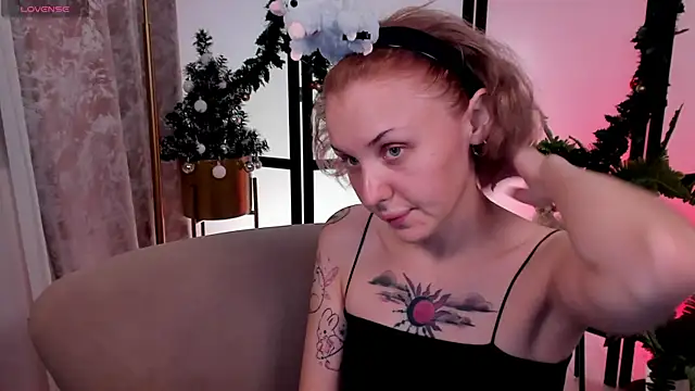 LianaFord online show from 12/13/25, 09:53