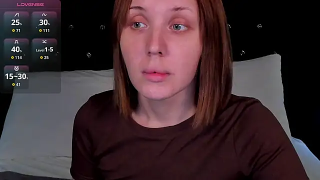 Snapshot of LianaFord chatting on 04/22/26, 04:48 LianaFord online show from 04/22/26, 04:48