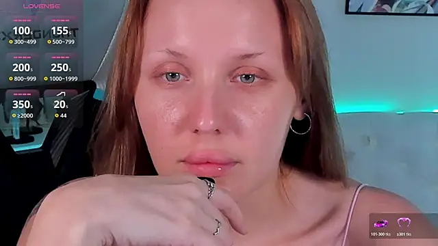 Snapshot of LianaFord chatting on 05/20/26, 06:08 LianaFord online show from 05/20/26, 06:08