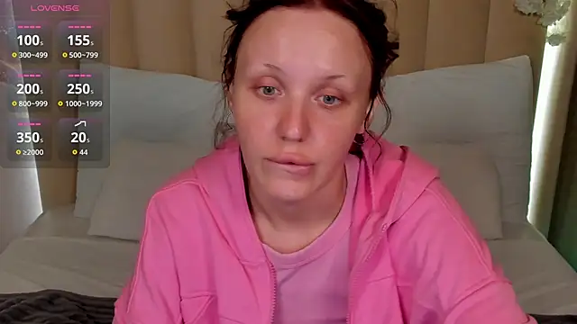 Snapshot of LianaFord chatting on 05/21/26, 04:30 LianaFord online show from 05/21/26, 04:30