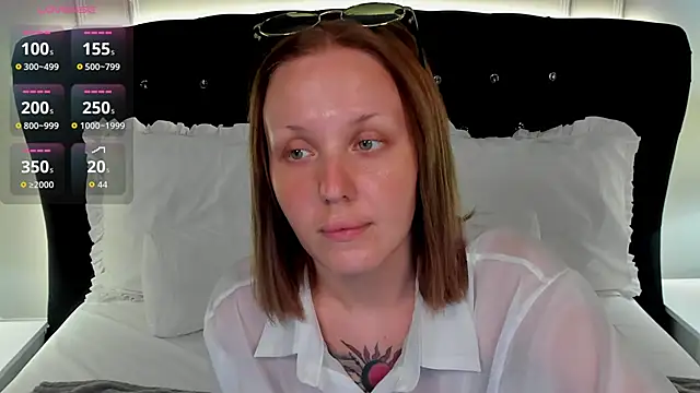 Snapshot of LianaFord chatting on 05/26/26, 05:03 LianaFord online show from 05/26/26, 05:03