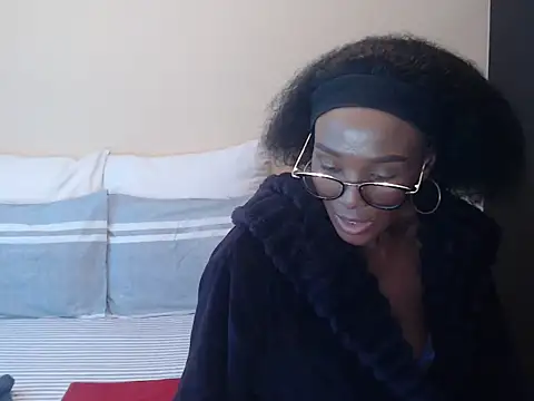 Snapshot of yummycherryxx chatting on 07/11/26, 10:51 yummycherryxx online show from 07/11/26, 10:51
