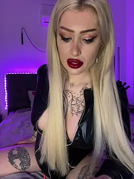 Snapshot of JennaLinn chatting on 02/06/25, 04:25 JennaLinn online show from 02/06/25, 04:25