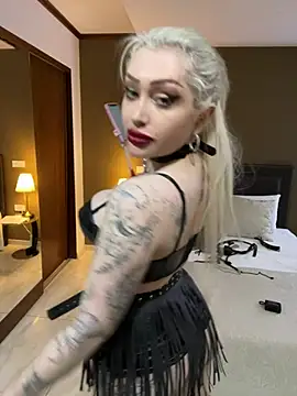 Snapshot of JennaLinn chatting on 03/09/25, 04:11 JennaLinn online show from 03/09/25, 04:11