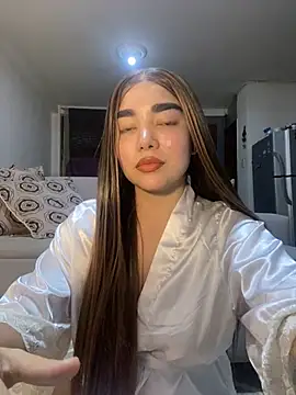 Snapshot of DulceChloe99 chatting on 05/19/26, 03:46 DulceChloe99 online show from 05/19/26, 03:46