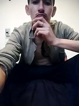 Snapshot of BIG___BEN chatting on 12/30/24, 07:32 BIG BEN online show from 12/30/24, 07:32