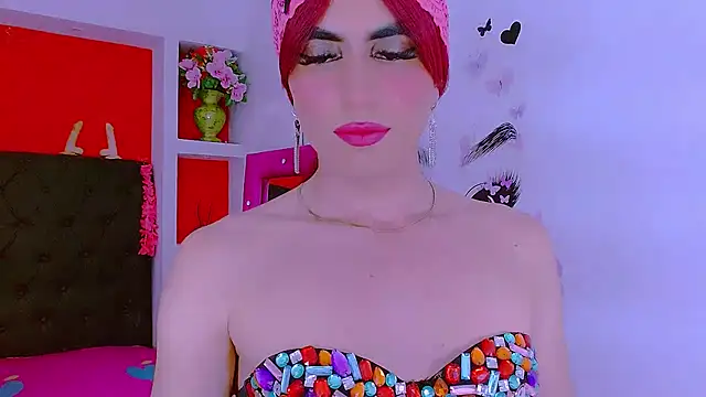 Snapshot of priscilahotker chatting on 03/03/25, 10:28 priscilahotker online show from 03/03/25, 10:28