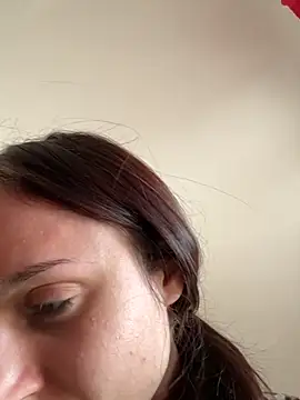 Snapshot of Zeyna1 chatting on 10/26/25, 02:34 Zeyna1 online show from 10/26/25, 02:34