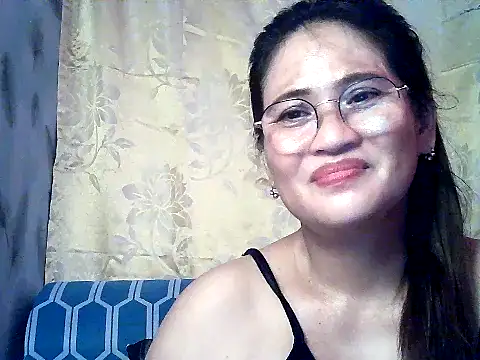 Amazing Angel22 online show from 10/28/25, 03:54