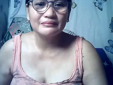 Snapshot of Amazing_Angel22 chatting on 07/05/26, 02:07 Amazing Angel22 online show from 07/05/26, 02:07