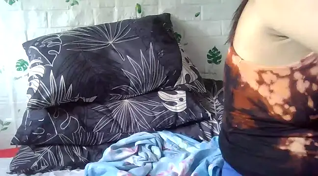 Silly Girl21 online show from 03/17/25, 01:03