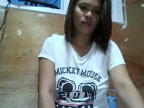 Snapshot of Silly_Girl21 chatting on 07/26/26, 09:32 Silly Girl21 online show from 07/26/26, 09:32