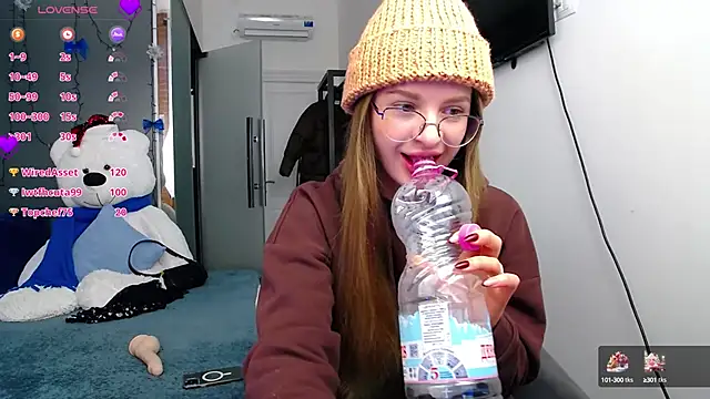 KateJonson online show from 01/14/25, 11:53