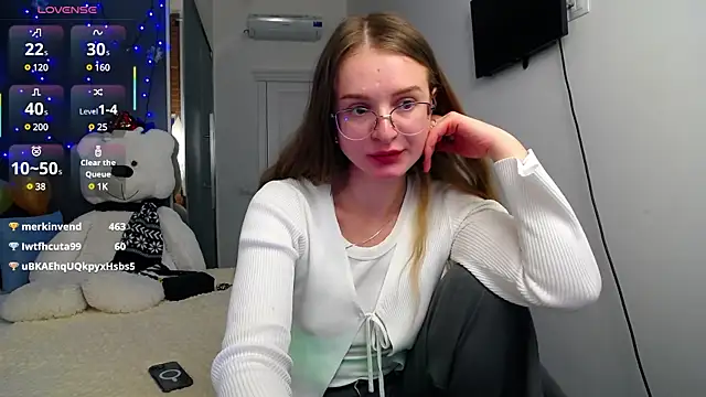 KateJonson online show from 02/13/25, 05:54