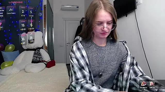 KateJonson online show from 02/17/25, 04:48