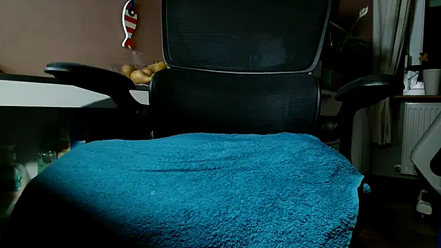 Snapshot of suedel65 chatting on 10/02/25, 03:24 suedel65 online show from 10/02/25, 03:24