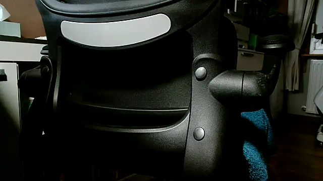 Snapshot of suedel65 chatting on 10/10/25, 02:32 suedel65 online show from 10/10/25, 02:32