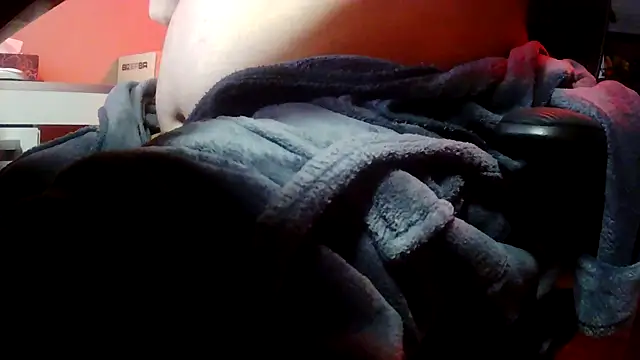 Snapshot of suedel65 chatting on 02/20/26, 04:53 suedel65 online show from 02/20/26, 04:53