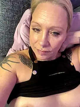 Jan ina online show from 09/11/25, 04:45