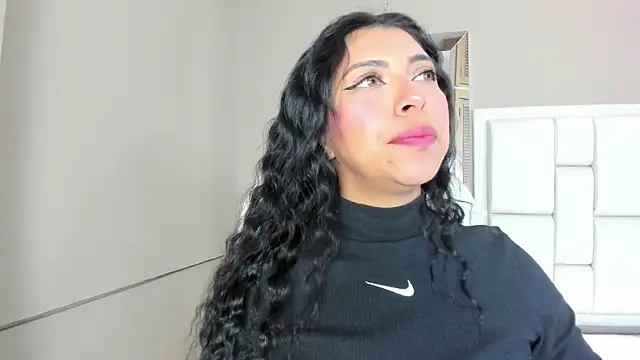 Snapshot of _BunnyNaugthy chatting on 11/01/25, 12:07 BunnyNaugthy online show from 11/01/25, 12:07