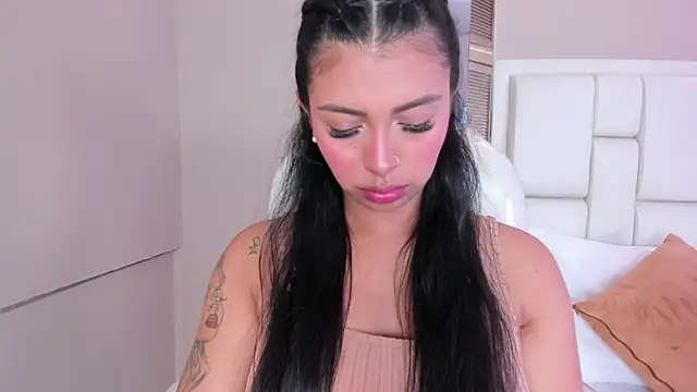 Snapshot of _BunnyNaugthy chatting on 11/17/25, 01:06 BunnyNaugthy online show from 11/17/25, 01:06