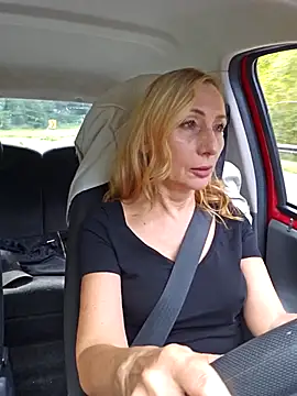 Snapshot of HotLana69 chatting on 09/18/25, 11:45 HotLana69 online show from 09/18/25, 11:45