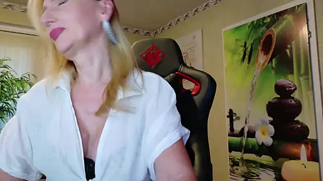 HotLana69 online show from 07/04/26, 06:58