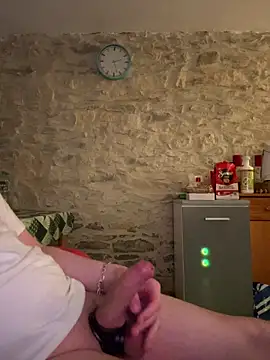 yann2392 online show from 04/26/26, 05:43