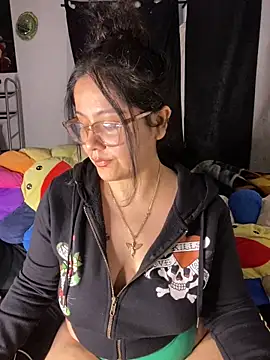 MsConejitaa online show from 12/28/24, 03:04