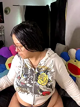 MsConejitaa online show from 10/24/25, 05:20