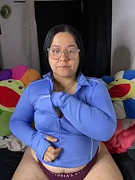 Snapshot of MsConejitaa chatting on 04/26/26, 12:47 MsConejitaa online show from 04/26/26, 12:47