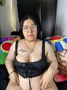 Snapshot of MsConejitaa chatting on 05/06/26, 03:06 MsConejitaa online show from 05/06/26, 03:06