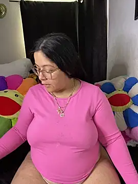 Snapshot of MsConejitaa chatting on 05/16/26, 03:44 MsConejitaa online show from 05/16/26, 03:44