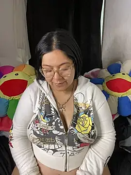 Snapshot of MsConejitaa chatting on 06/02/26, 02:30 MsConejitaa online show from 06/02/26, 02:30