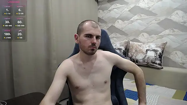 Snapshot of SerzhKorol1 chatting on 06/15/26, 02:19 SerzhKorol1 online show from 06/15/26, 02:19
