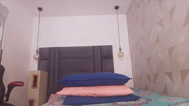 arletmss online show from 02/25/25, 12:03