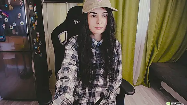 Snapshot of The_Blacksphinxxx chatting on 02/11/25, 10:48 The Blacksphinxxx online show from 02/11/25, 10:48