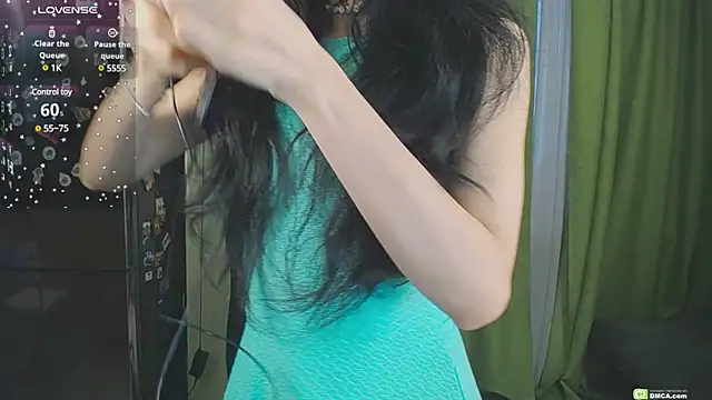 Snapshot of The_Blacksphinxxx chatting on 02/20/25, 01:30 The Blacksphinxxx online show from 02/20/25, 01:30