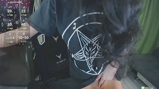 Snapshot of The_Blacksphinxxx chatting on 03/11/25, 02:18 The Blacksphinxxx online show from 03/11/25, 02:18